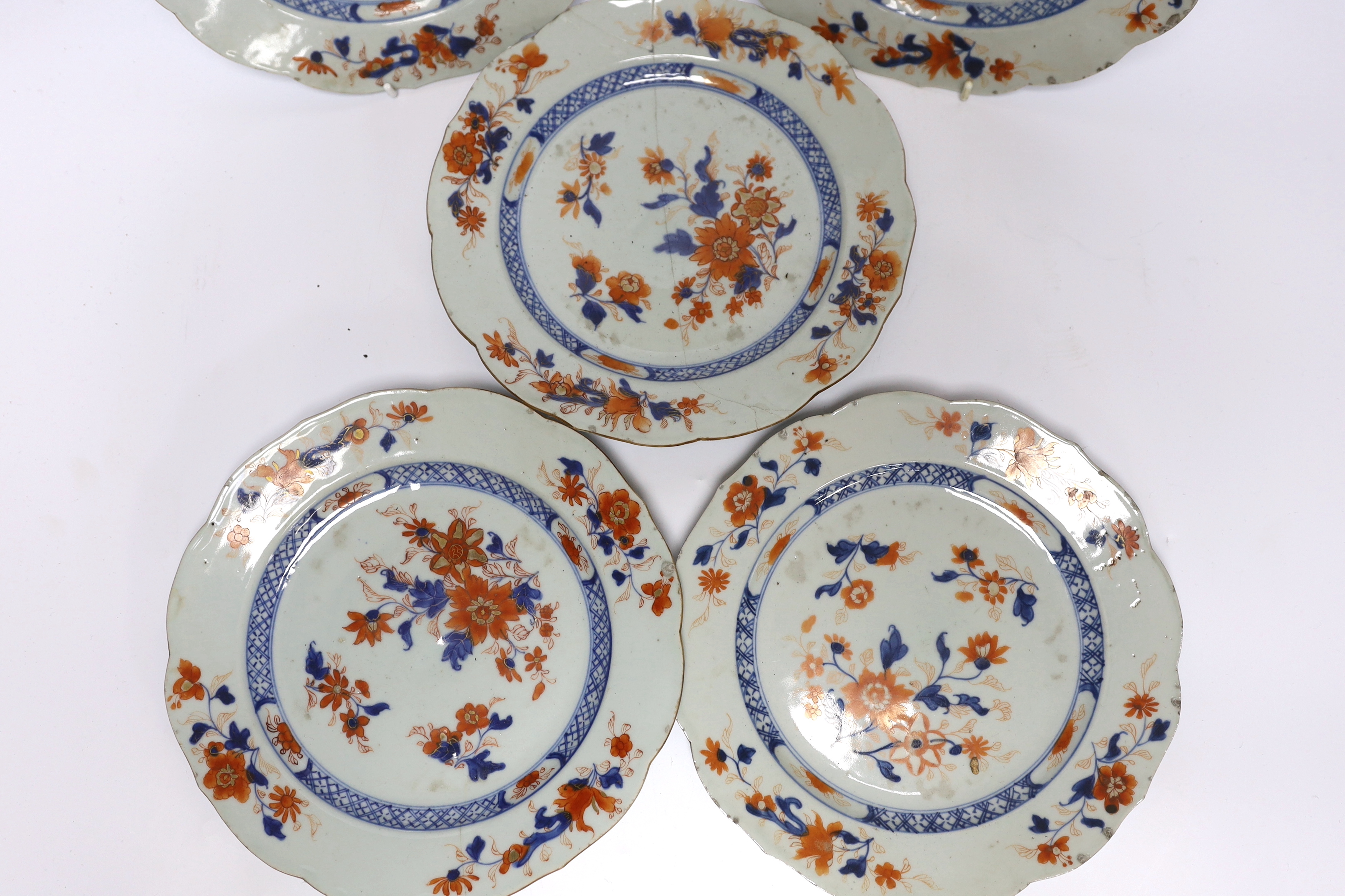 A group of five 18th century Chinese Imari plates, 22.5cm